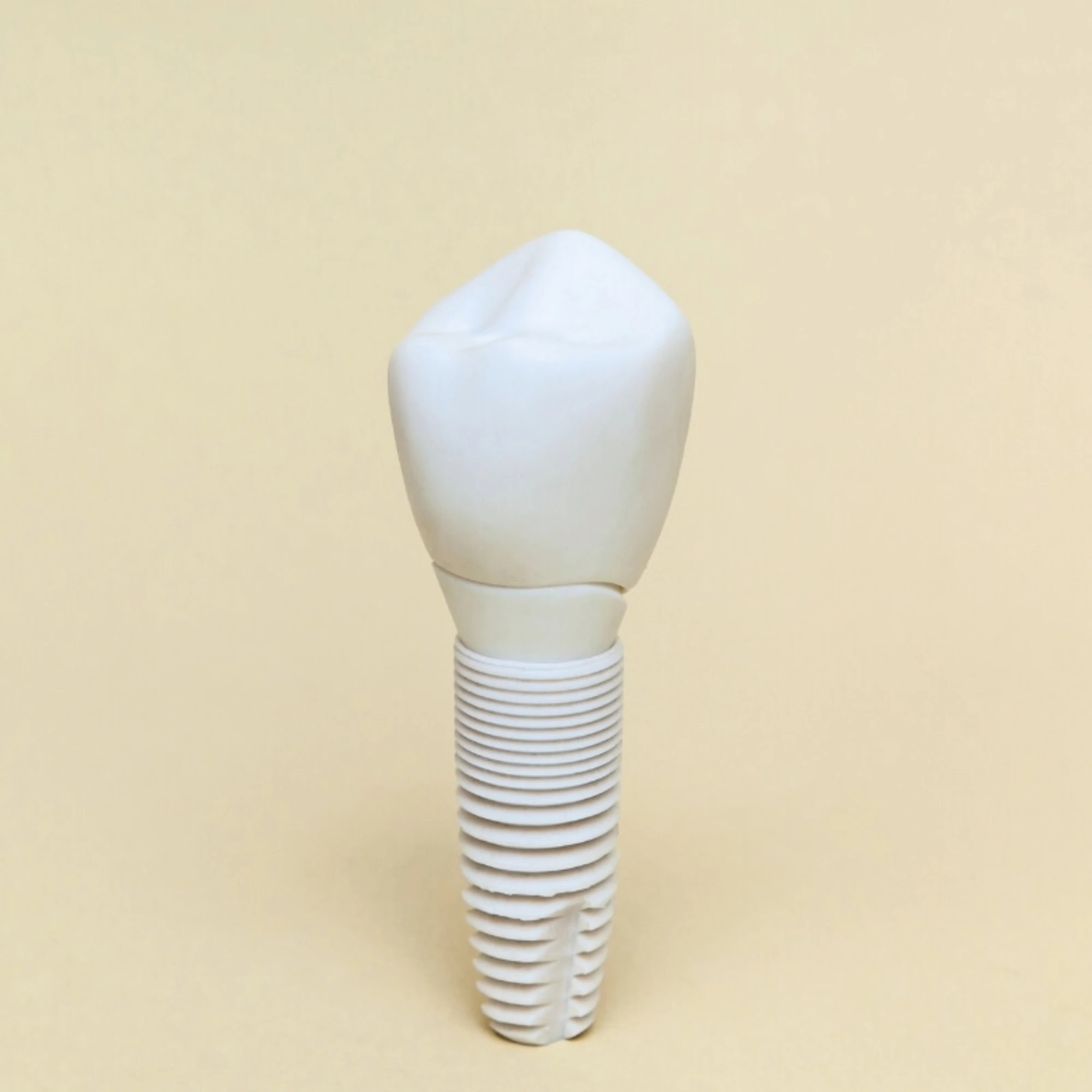 Zirconia metal-free dental implants